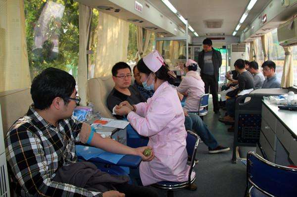 競爭惡劣，獻血車價格也不能成為搶奪市場的主要因素