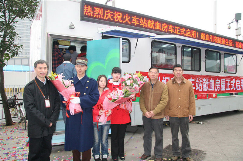 獻(xiàn)血房車投入使用需要注意什么呢？02
